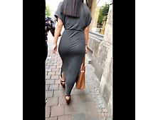 Big Ass Walking In The Street - Jiggle And Thongline