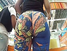 Bunduda Com Shortinho Lycra Todo Enfiado No Cu