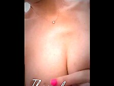 os meus dedos esticam lentamente as suas calças...