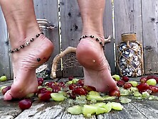 Lezlyan Aka La little dancer feet Onlyfans - How Long Ive