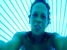 Selfie - Solarium Piss