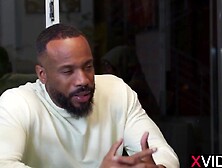 Want to hook up and maybe make some allies? The website’s ch296. cc. There're a lot of XVIDEOS angels online, and they can even c