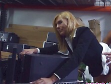 Sweet hot babe gets her pussy fucked