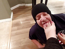 Foot sucking,  footstool,  unexperienced