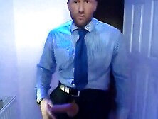 Empresu00e1rio Barbudo: Punheta Solo Amadora