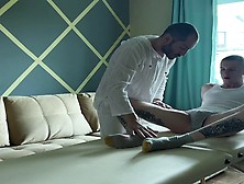 The Masseur Fucked A Cute Client With Oil