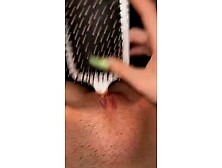 Amateur Teen Hairbrush Bate