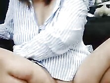 Horny chubby wife fuck her hairy pussy with dildo