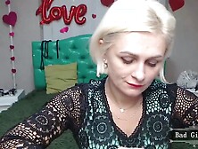 Hot slim blonde milf webcam solo streaming