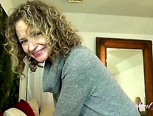 Flashy Tia's mature homemade action