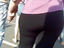 Juicy Big Butts Milfs In Tight Pants