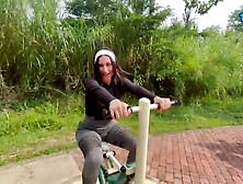 Jenifer Play's super-steamy Milf yoga