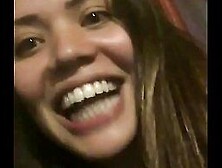 Amadora loira dando a bucetinha