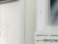 Raven haired hottie craves for anal cocking