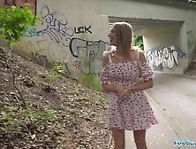 Public Agent That Babe Show Off Her Admirable Butt And Is Drilled Outdoors