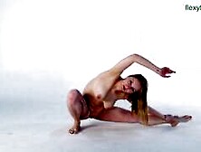 Sofya Belaya softcore gymnastics and splits
