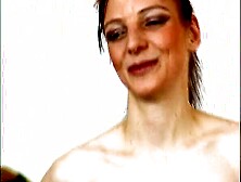 Housewife shows off her brutally thick nipps