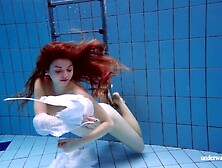 Good-Looking Amateur - Russian Xxx - Underwater Show