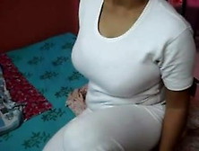 Indian Bhabhi Shows His Figure