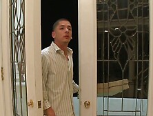 Pizza delivery dude receives the best oral sex instead of money