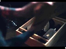 Mag Numb the Vampire - Alt Goth Lesbo Turns Clemence Into Concupiscent Serf