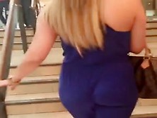 Blond Giggle Butt