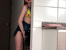 descubro a mi hermanastro masturbándose - porno en español