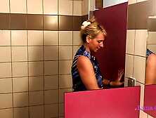 Luna gives me 1 of her super blowjobs in the bathroom of the campsite