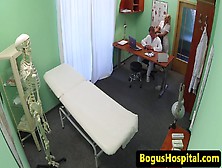 Bigtit patient fingerfucking nurses pussy