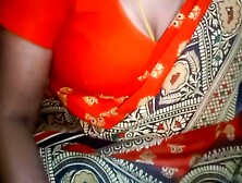 Indian Tamil Sexy Saree Aunty Super Boobs Show