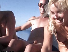 Amateur babes kissing