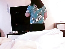 I took my young man to an inn because I was away from my husband