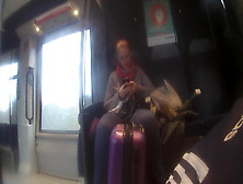 Petite Parisienne Me Faisait Bander Dans Le Train(2)