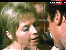 Susannah York Nipples Exposed – Gold