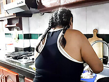 I fuck the maid while mom cooks