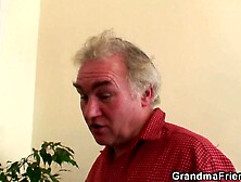 Granny double penetration after cunt fingering