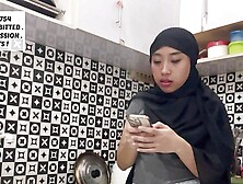 Muslim Mom Visit Massage Shop,  Masseur Wanna Sex Sliding His Dick