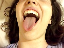 así se toma el sperm mi novia de erasmus antes de dormir.  le encanta tragarse la corrida