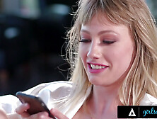 Thirsty Housewife Fucks Delivery Girl Riley Reid