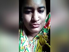 Today Exclusive -horny Bhabhi Shows Her Big Boobs And Fingering