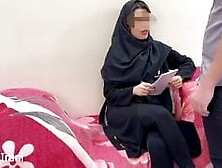 تو اتاق منتظر رییسم بودم که دستم جلوی یکی از کارمندا رو شد سکس داستانی(پر از مکالمه فارسی) Sex Irani