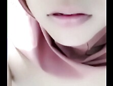 Masturbates, my snatch itches to fuck