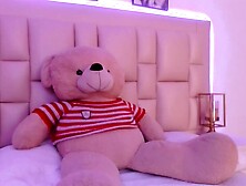 It is very difficult to feel horny and not have a strong wang that will fuck you all night