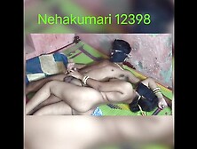 Devar ne alluring dekh desi GF ko melons dekh kar pela