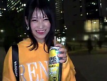 ほろよい美女がナンパされて酔った勢いで勃起ちんぽを舐めまくりフェラ