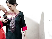 Sister in law ke choli me lagaya rang