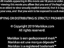 MARISKAX mom Nikky Clarisse butt nailed by the pool