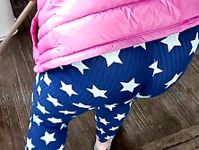 Espío lavando su ropa fine (no lleva ropa interior)