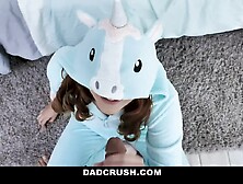 DadCrush - Super-Cute Daughter in Onesie Juggles her Yam-Sized Bum on Stepparent