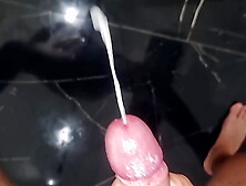 HOME-MADE AMATEURS CUMSHOTS | HANDJOBS AND MOANS - PLENTY OF JIZZ FROM A GIANT WANG